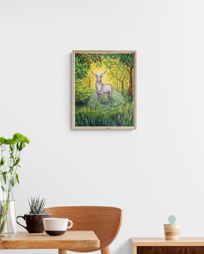 Интерьер столовая со скандинавским дизайном картина на холсте дух леса белый олень